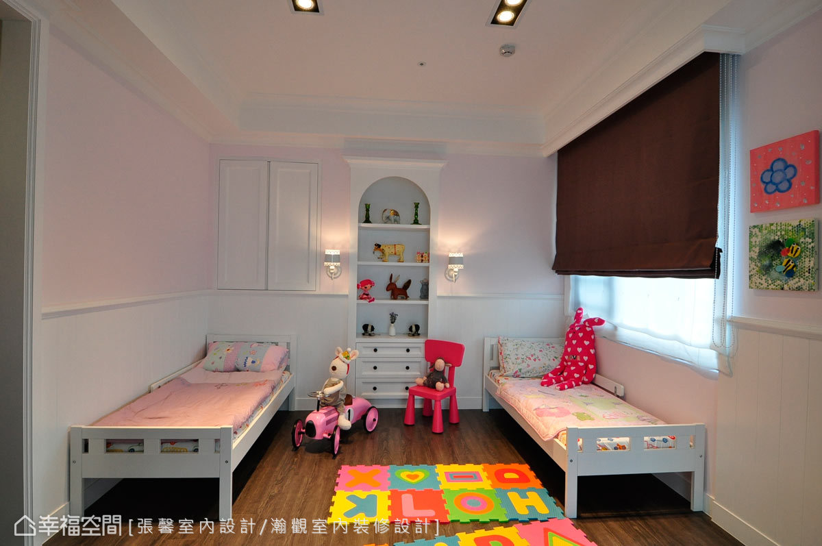 儿童房图片来自幸福空间在152平黑古典白现代 城市幸福居的分享