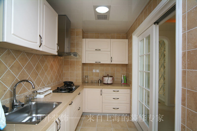 厨房图片来自西安日升装饰在128平米欧式的分享