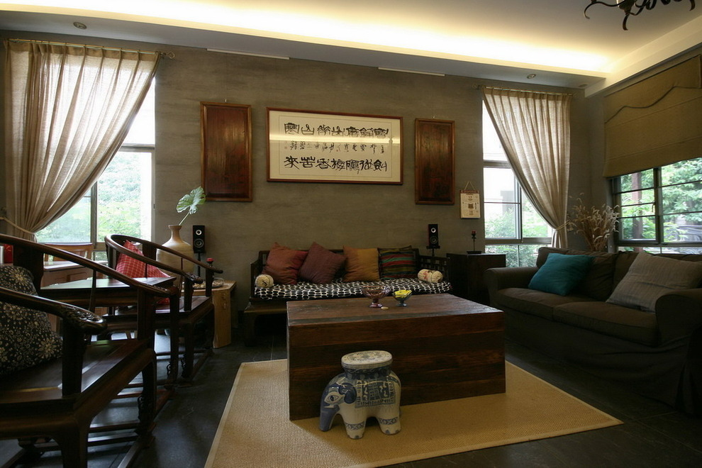 中式 别墅装修 客厅图片来自紫禁尚品设计师李擎在中华尚湖世家的分享