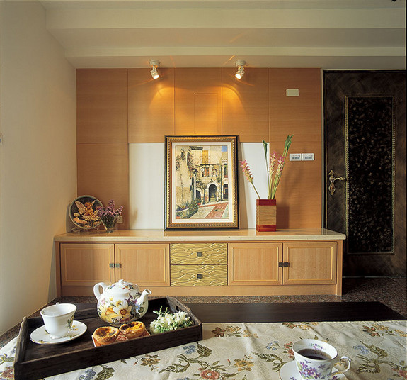 简约 欧式 四居室 中式风格 混搭 白领 80后 小资 紫檀 卧室图片来自尚品老木匠装饰在紫檀-混搭风格的分享