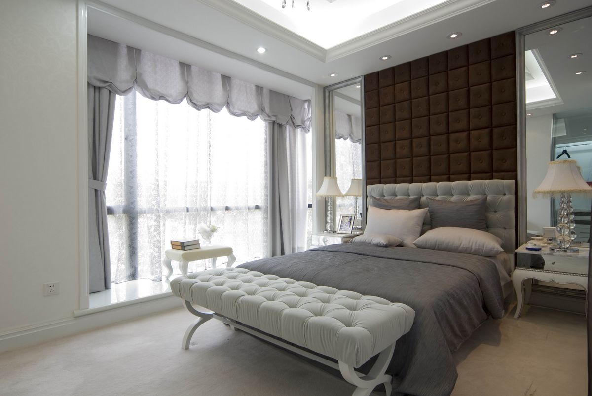 简约 后现代 四居 装修设计 慕尚家居 卧室图片来自慕尚族在广电兰亭珑府  后现代175平的分享