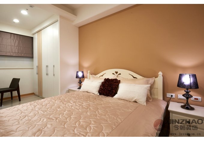 卧室图片来自今朝装饰李海丹在8万元打造92平米随性混搭风的分享