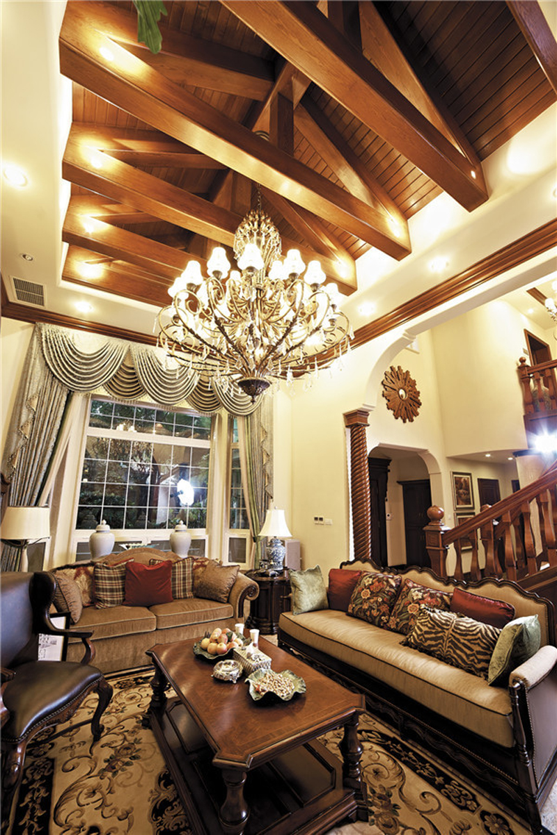客厅图片来自潍坊万泰装饰在极致奢华600平美式别墅的分享