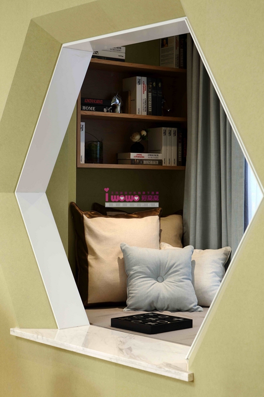 loft 现代简约 阳台 阳台图片来自爱窝窝精致家装机构在精致六边形的分享