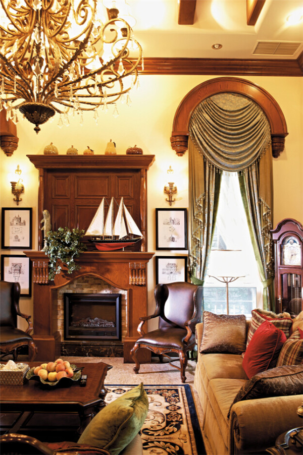 客厅图片来自周楠在超美奢华欧式风格别墅设计的分享