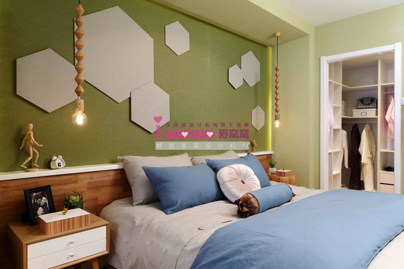 loft 现代简约 卧室 卧室图片来自爱窝窝精致家装机构在精致六边形的分享