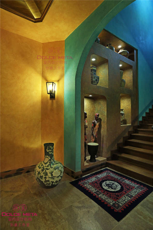 楼梯图片来自妞妈聊装修在雅居乐托斯卡纳别墅案例的分享
