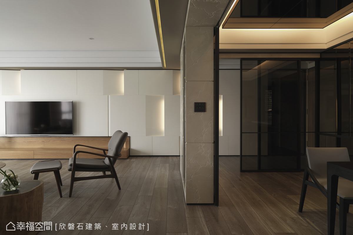 客厅图片来自幸福空间在215平自然品味退休宅的分享