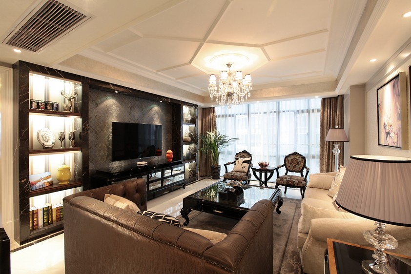 日升装饰 客厅图片来自装修设计芳芳在124平小奢华欧式设计的分享
