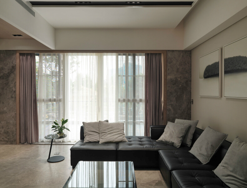 客厅图片来自紫禁尚品设计师李擎在远洋天著简约风格的分享