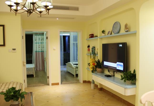 简约 地中海 二居 三口之家 客厅图片来自佰辰生活装饰在88平简约范儿地中海新家的分享