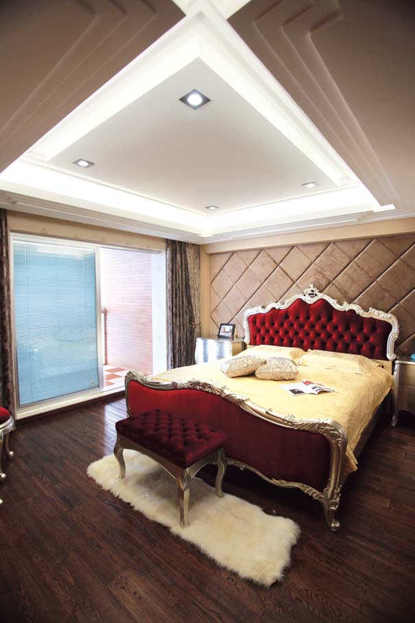 卧室图片来自慕尚族在【纯水岸】260平现代混搭风格的分享