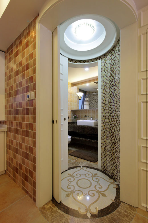 卫生间图片来自周楠在110㎡美式混搭打造古典浪漫家园的分享