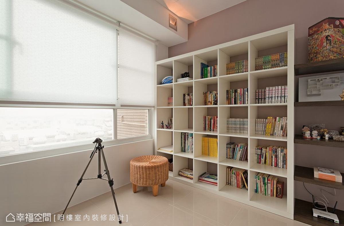 书房图片来自幸福空间在改变动线 60平单身小宅新格局的分享