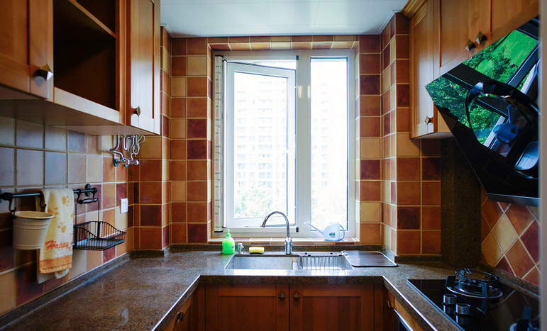 欧式 三居 混搭 小资 白领 厨房图片来自武汉实创装饰在home, sweet home，137平简美的分享