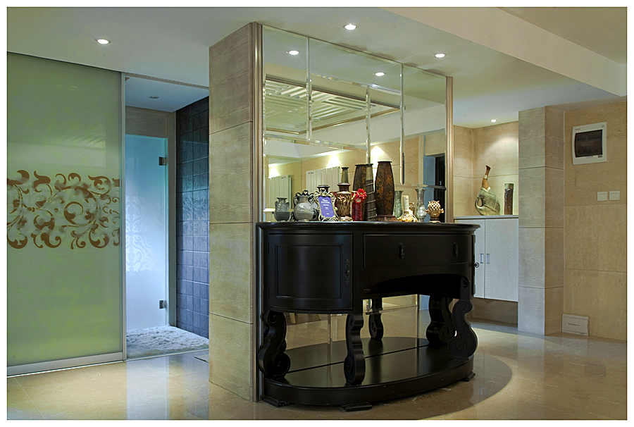 欧式 三居 卫生间图片来自百合居装饰工程有限公司在纯欧式的分享