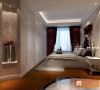 主卧室装修：根据户型的特点，选用白色的主色调，紫色的窗帘让卧室色彩不至于单一，白色的地毯让卧室温暖舒适。