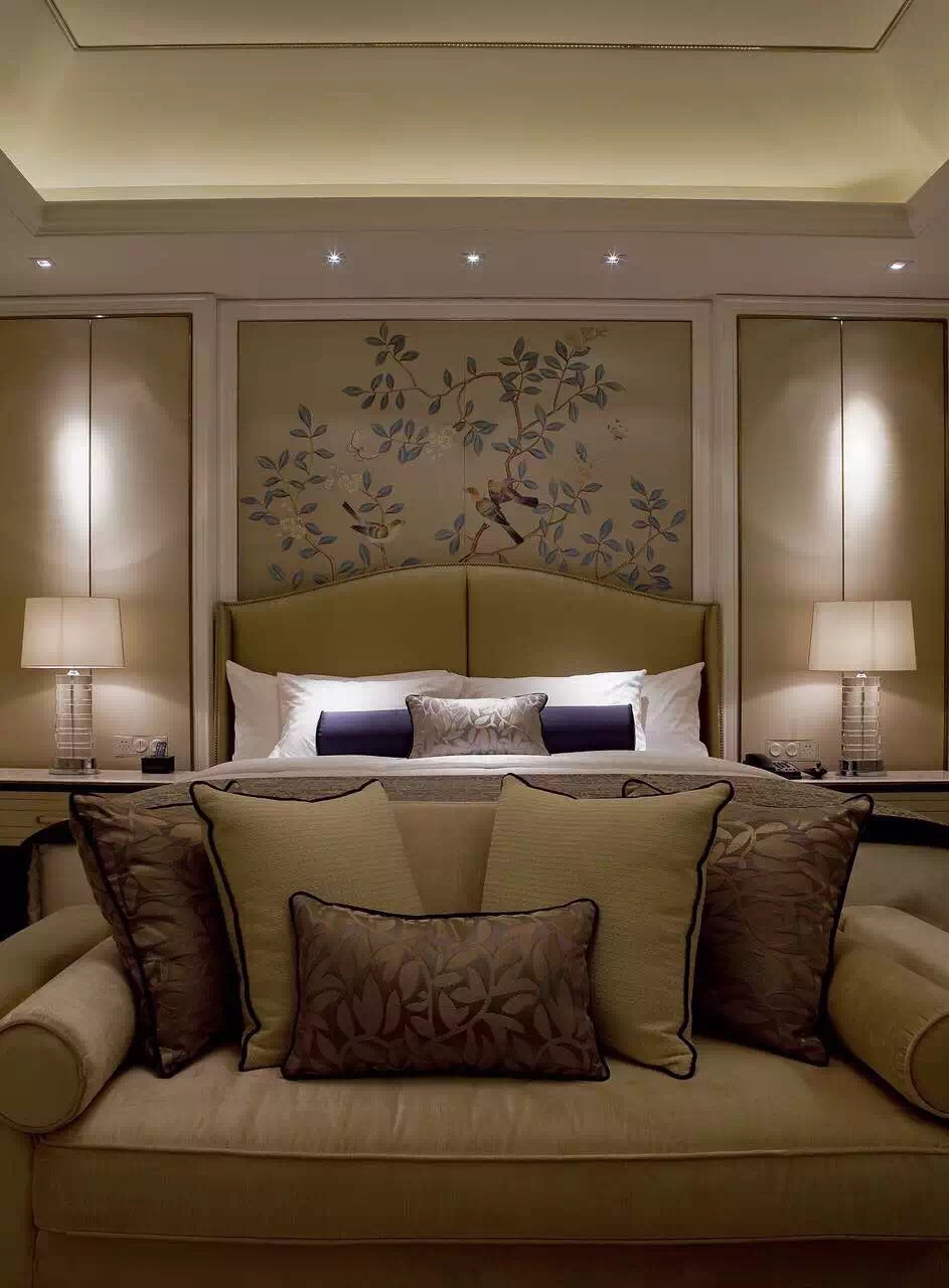 欧式 简约 三居 卧室图片来自实创装饰上海公司在160平简欧风格极致线条感搭配的分享