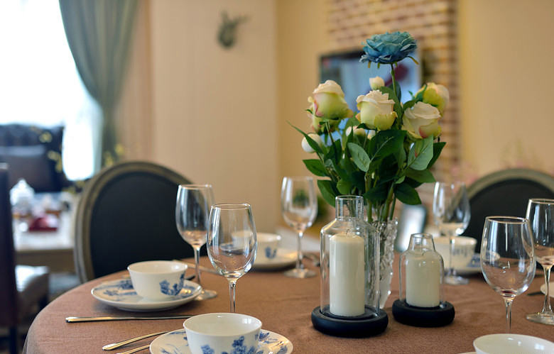 餐厅图片来自家装大管家在布拉格之恋 98平温馨美式婚房的分享