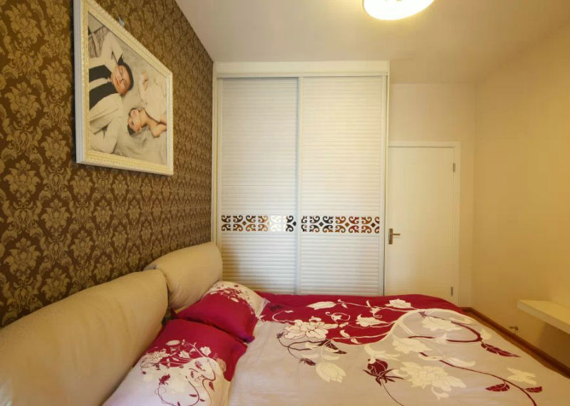 卧室图片来自cdxblzs在南城都汇 100平米 现代简约 二室的分享