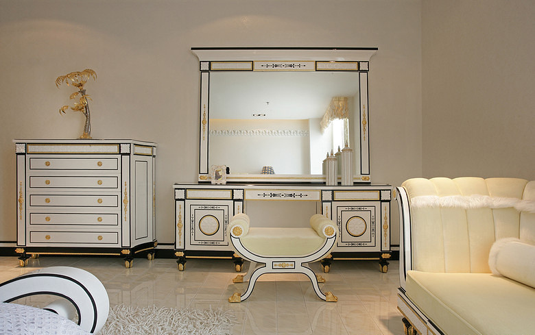 卧室图片来自家装大管家在大气奢华 135平欧式时尚摩登3居的分享