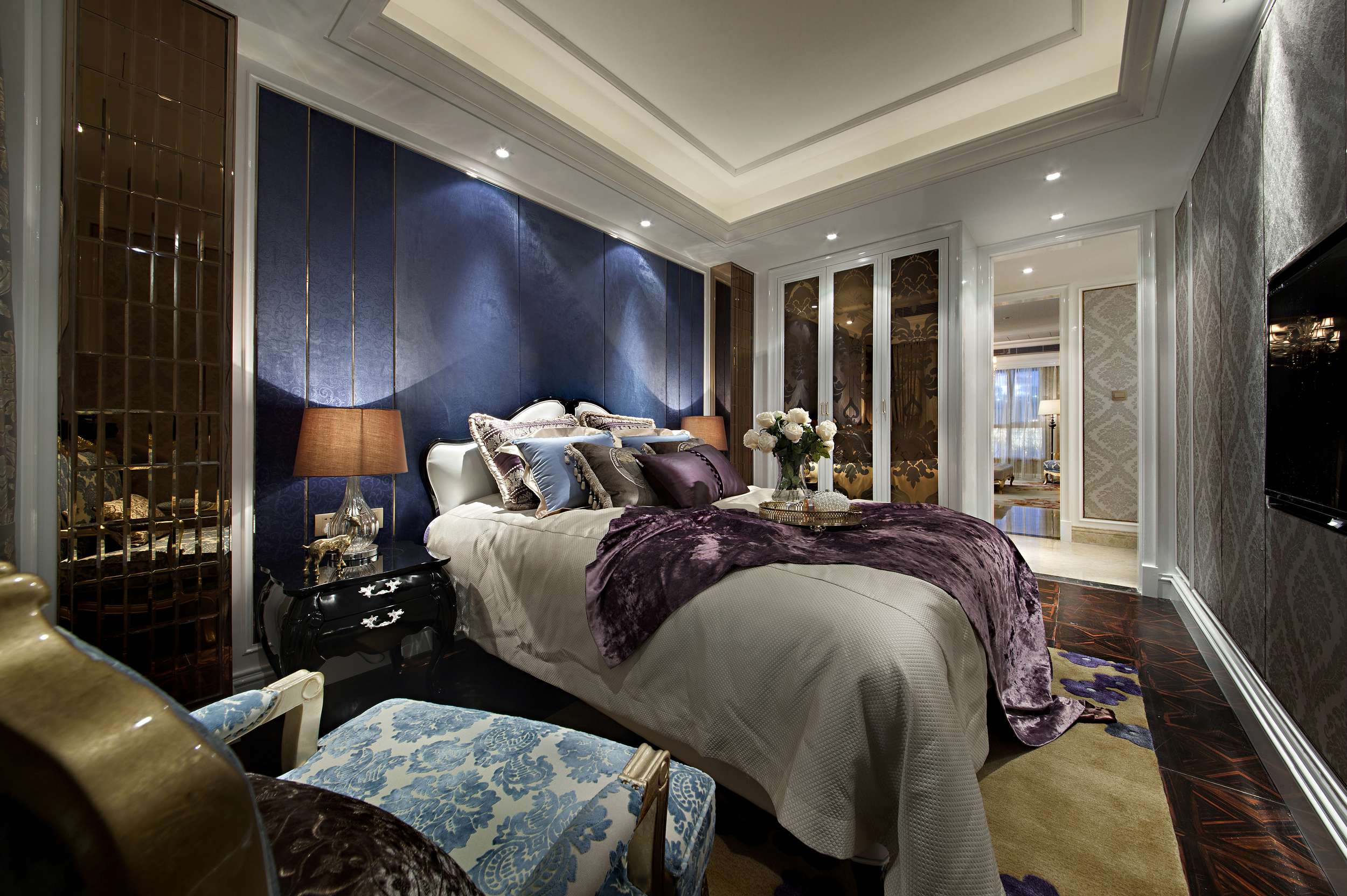 欧式 三居 卧室图片来自百合居装饰工程有限公司在古典欧式的分享