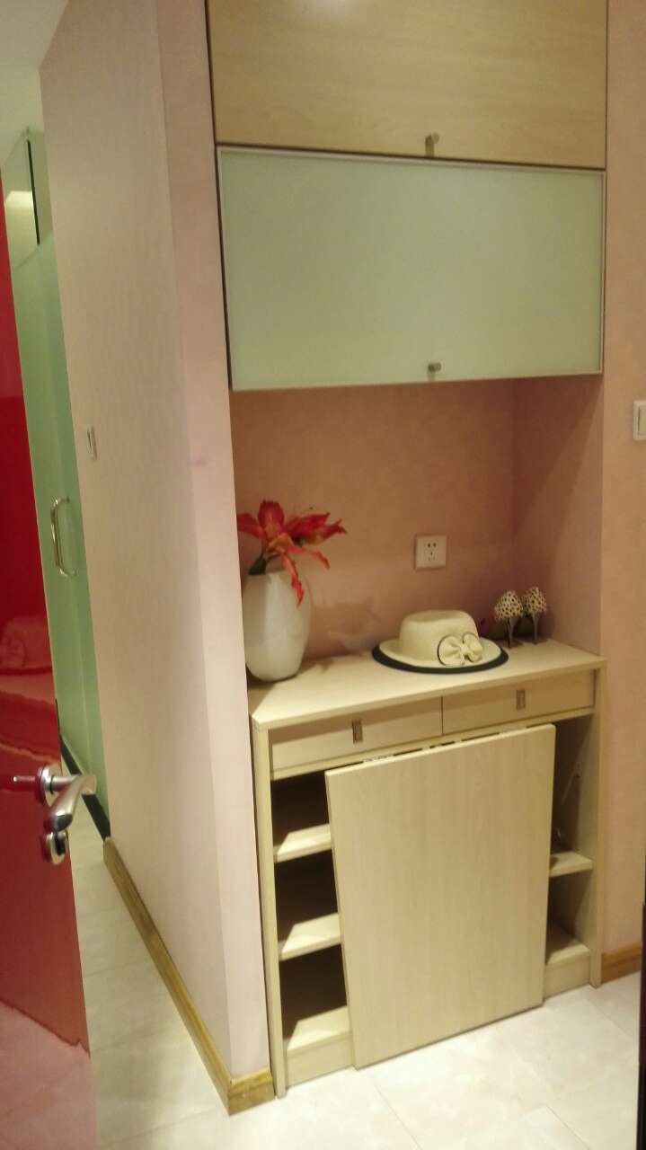 简约 小户型 大收纳 单身公寓 装修 玄关图片来自南京实创装饰夏雨荷在32㎡粉红女郎之家的分享