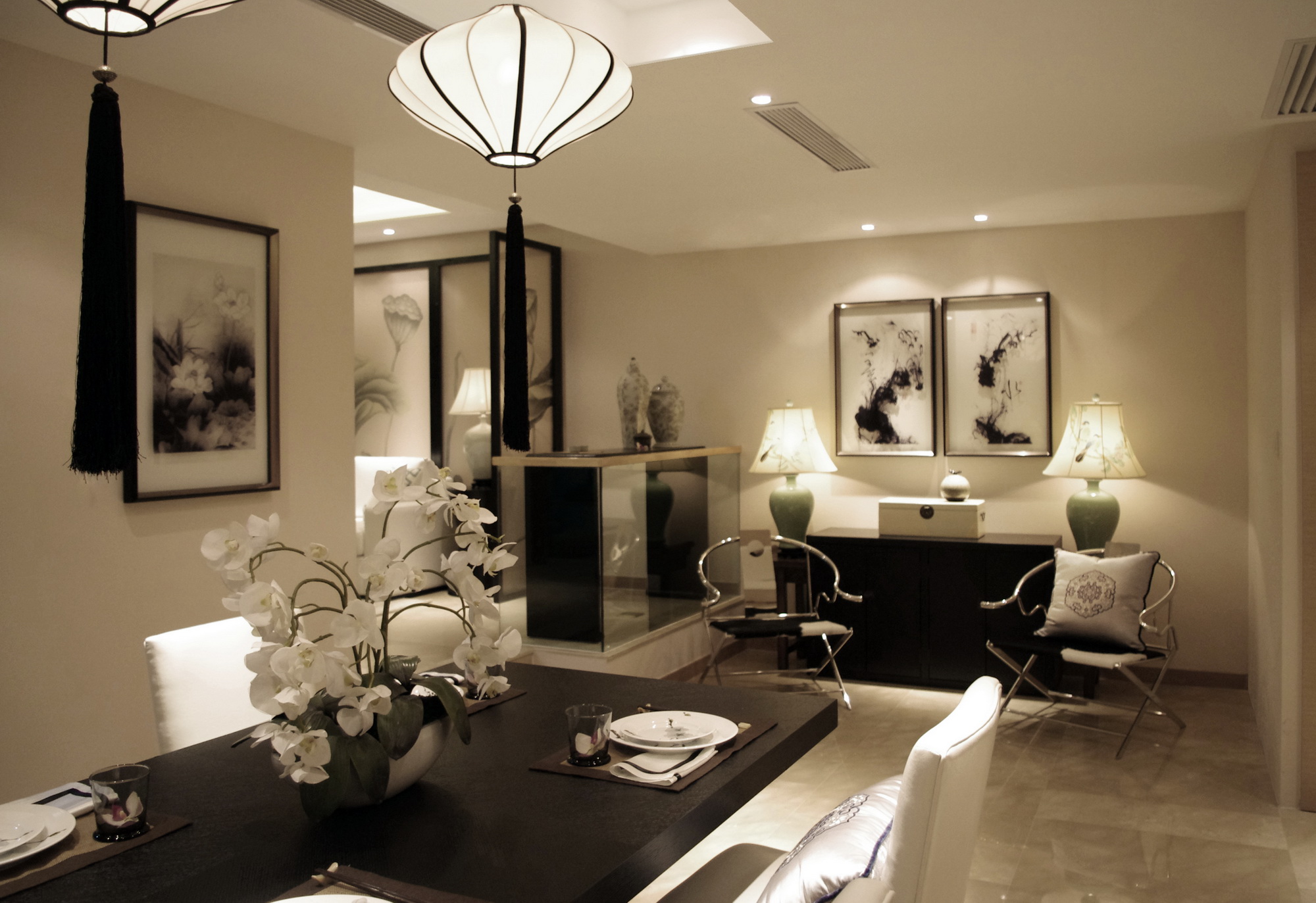 客厅图片来自苹果装饰公司在兰亭都荟三室二厅新中式风格欣赏的分享