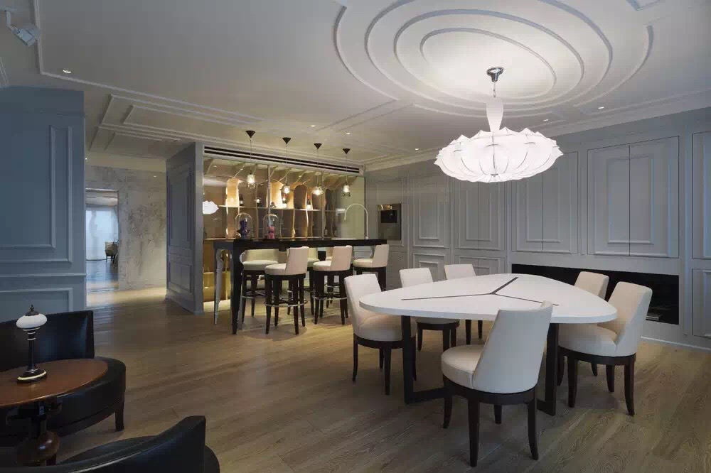 混搭 别墅 餐厅图片来自实创装饰上海公司在290平别墅混搭风格装修实景图的分享