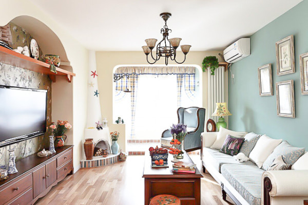客厅图片来自四川岚庭装饰工程有限公司在80平温馨质朴地中海风格装修的分享