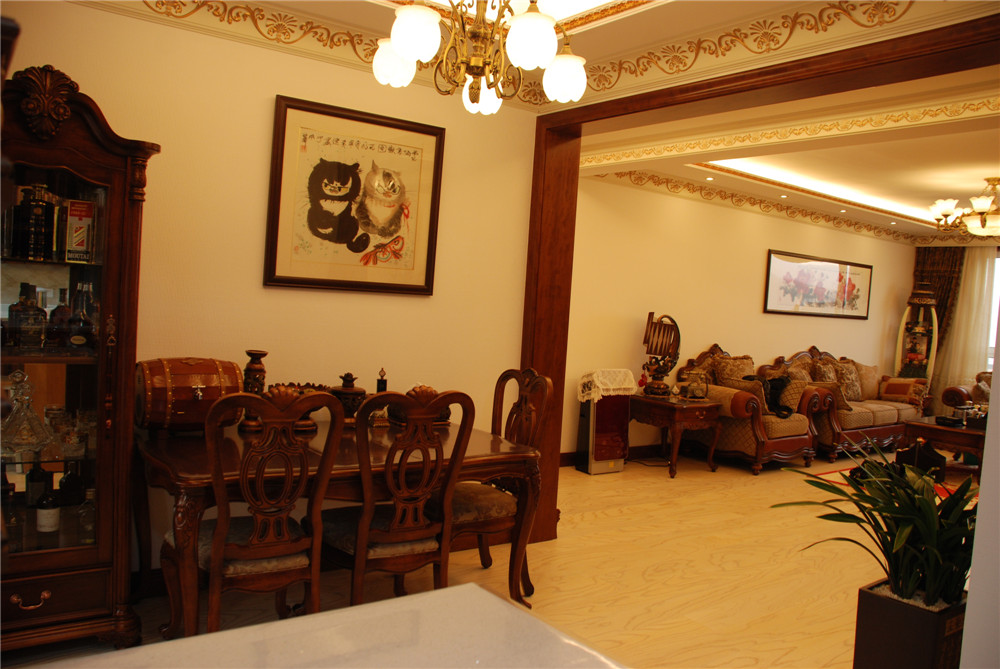 欧式 三居 绿地东上海 餐厅图片来自实创装饰上海公司在绿地东上海三居室欧式风格装修的分享