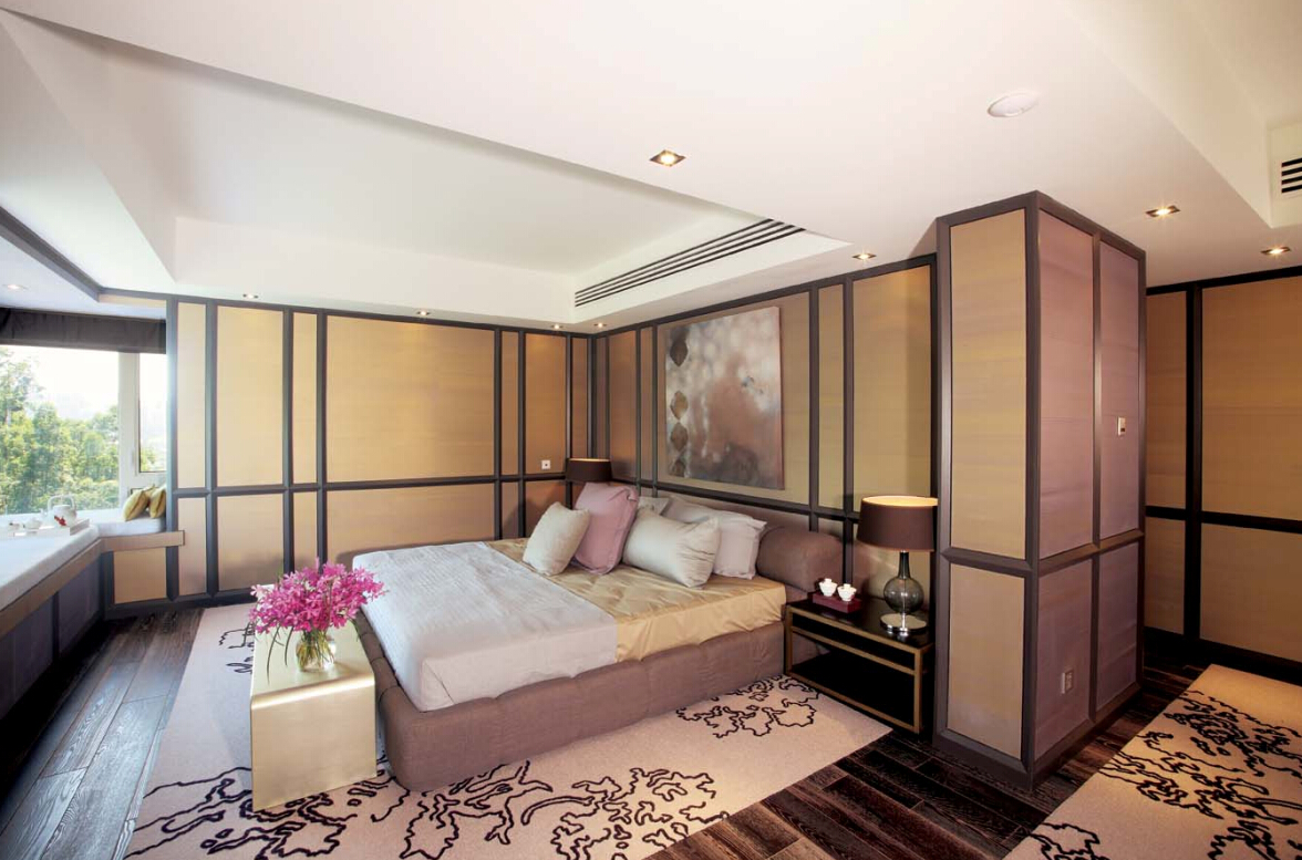 卧室图片来自紫禁尚品设计师李擎在世茂维拉新古典的分享