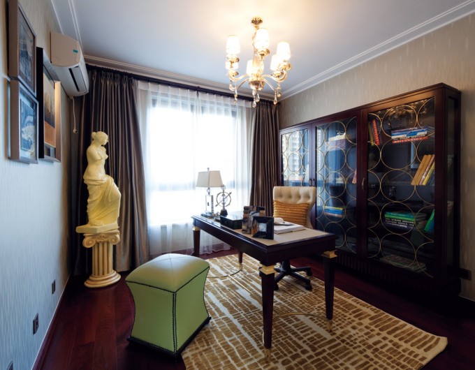 欧式 三居 白领 80后 温馨 舒适 客厅 卧室 书房图片来自德瑞意家装饰小俎在搭配合理的欧式完美境界的分享