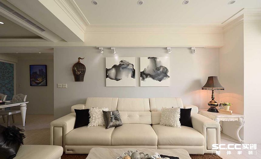 三居 简约 现代 古典 客厅图片来自实创装饰晶晶在宝华海尚郡领135平三居新古典的分享