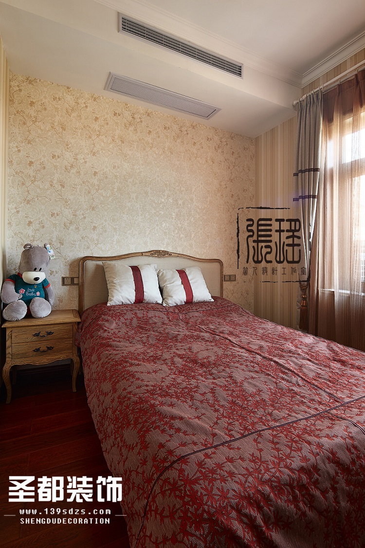 卧室图片来自素颜马尾好菇凉9在美式风格的分享