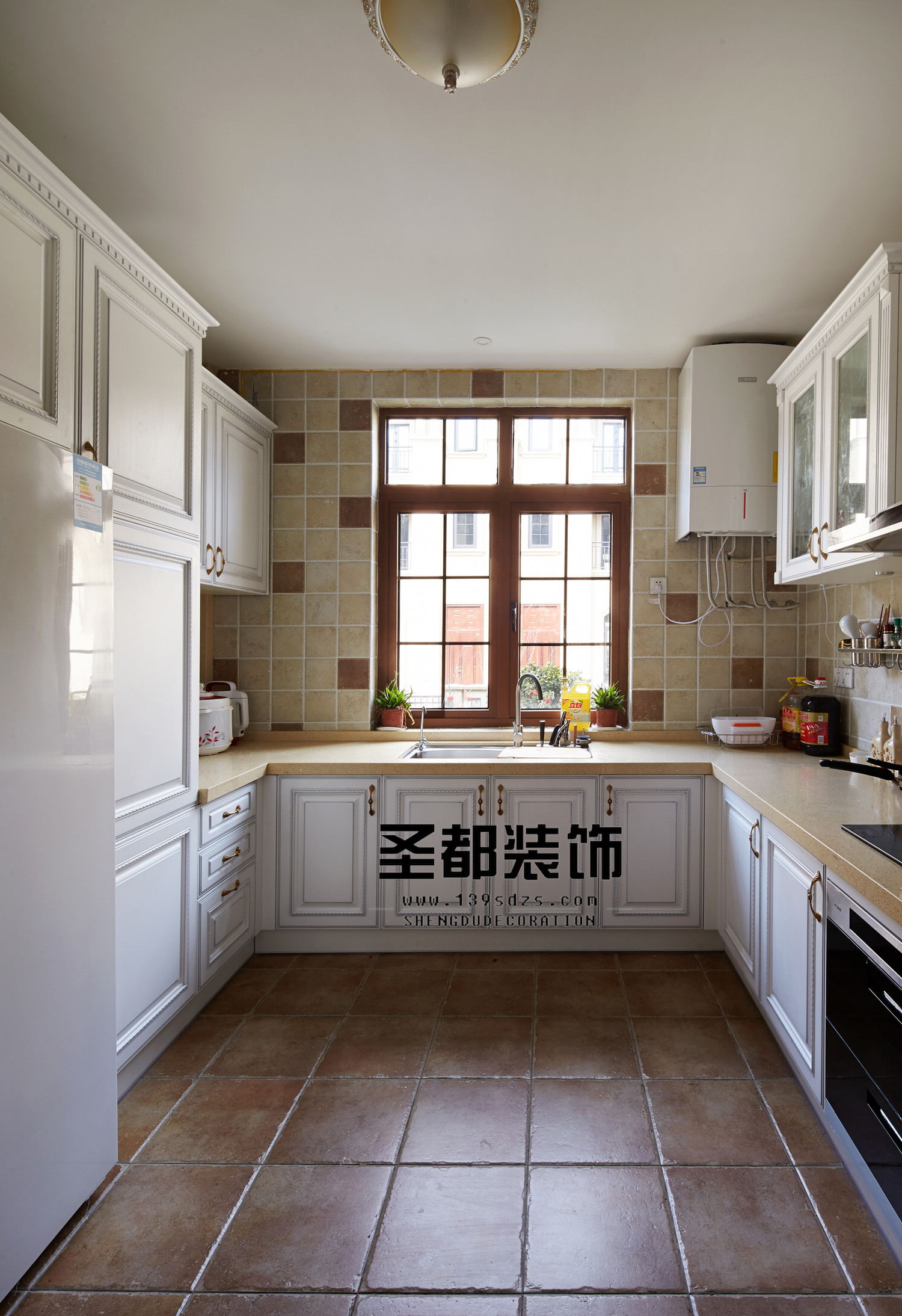 厨房图片来自素颜马尾好菇凉9在欧式风格 半包的分享