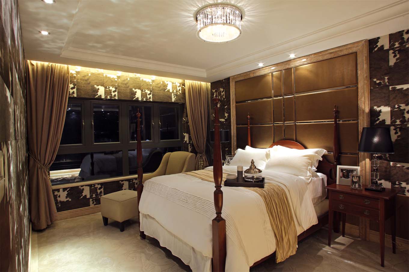 卧室图片来自别墅装修设计yan在欧式世贸维拉的分享