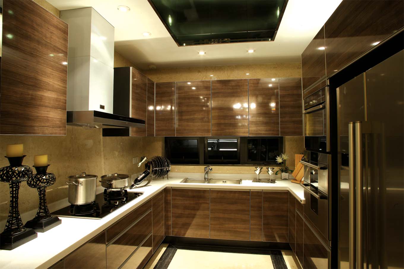 厨房图片来自别墅装修设计yan在欧式世贸维拉的分享