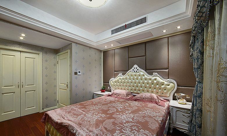 卧室图片来自家装大管家在白领夫妻最爱 110平淡雅欧式3居的分享