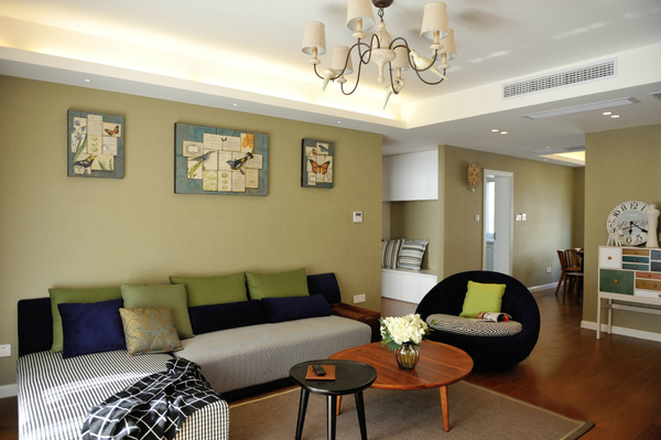 客厅图片来自四川岚庭装饰工程有限公司在120平混搭风三居的分享