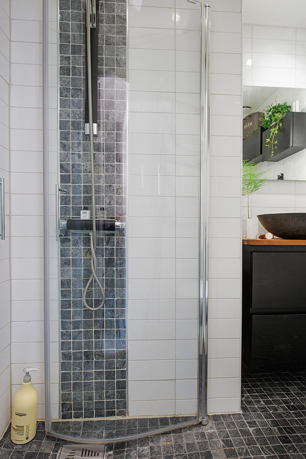 卫生间图片来自四川岚庭装饰工程有限公司在100平米北欧风格简约而性感的分享