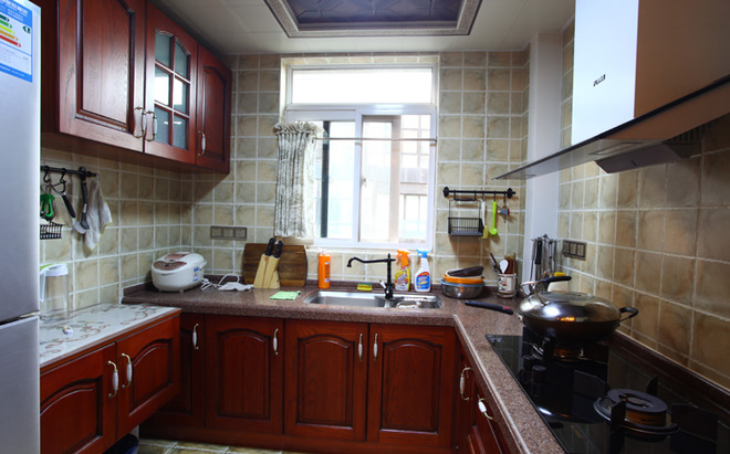 厨房图片来自四川岚庭装饰工程有限公司在情迷爱琴湾的分享