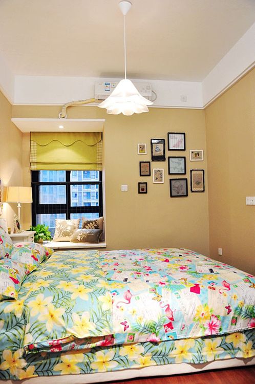 日升装饰 卧室图片来自装修设计芳芳在曲江保利春天里90平现代两居的分享