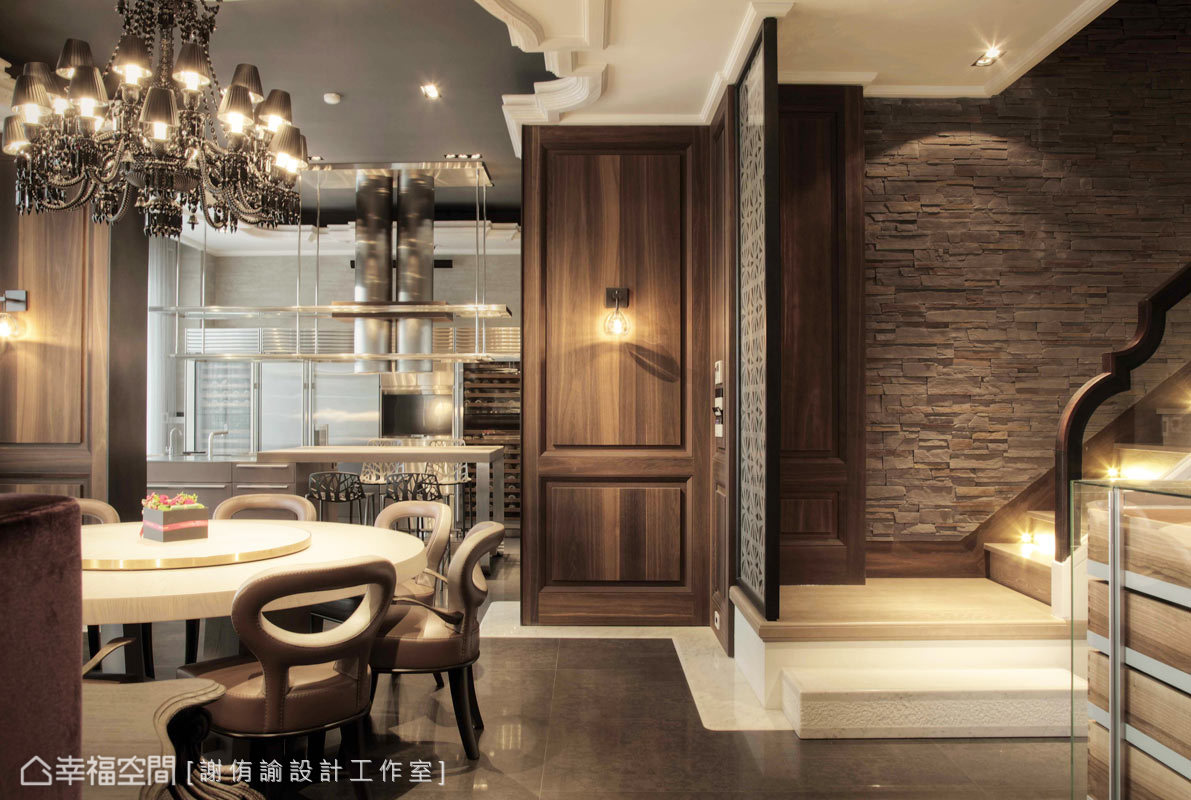 别墅 餐厅图片来自幸福空间在660平新古典美学感知的分享