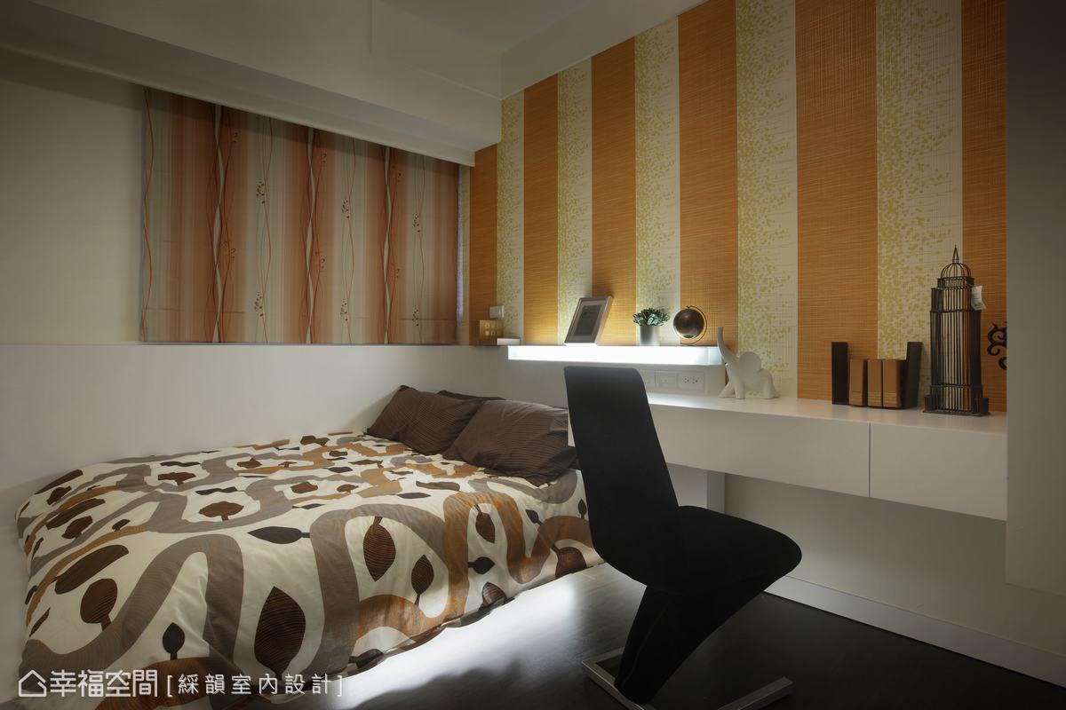 新古典 简约 白领 收纳 三居 卧室图片来自幸福空间在150灰阶上色 优雅古典气质的分享