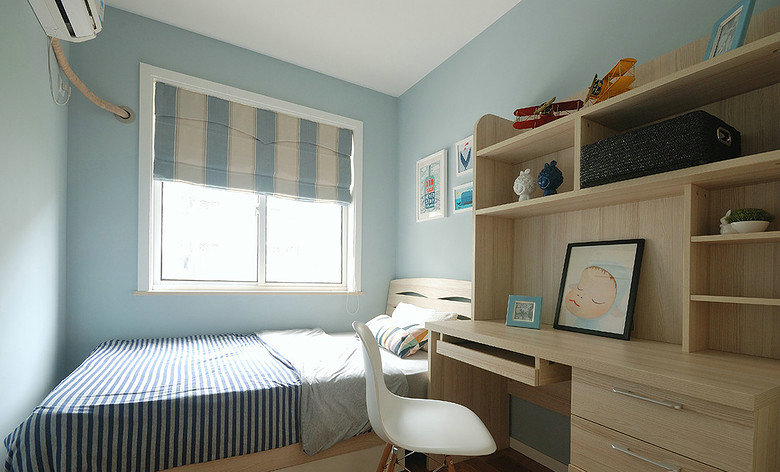 简约 二居 现代 时尚 旧房改造 小资 卧室图片来自佰辰生活装饰在90平方米二手房换新颜的分享