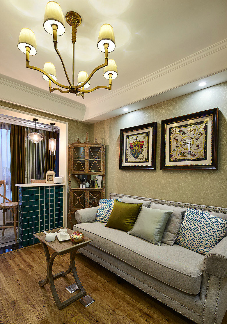 法式 浪漫 温馨 一居 小资 客厅图片来自佰辰生活装饰在一室一厅 78平米法式风格的分享