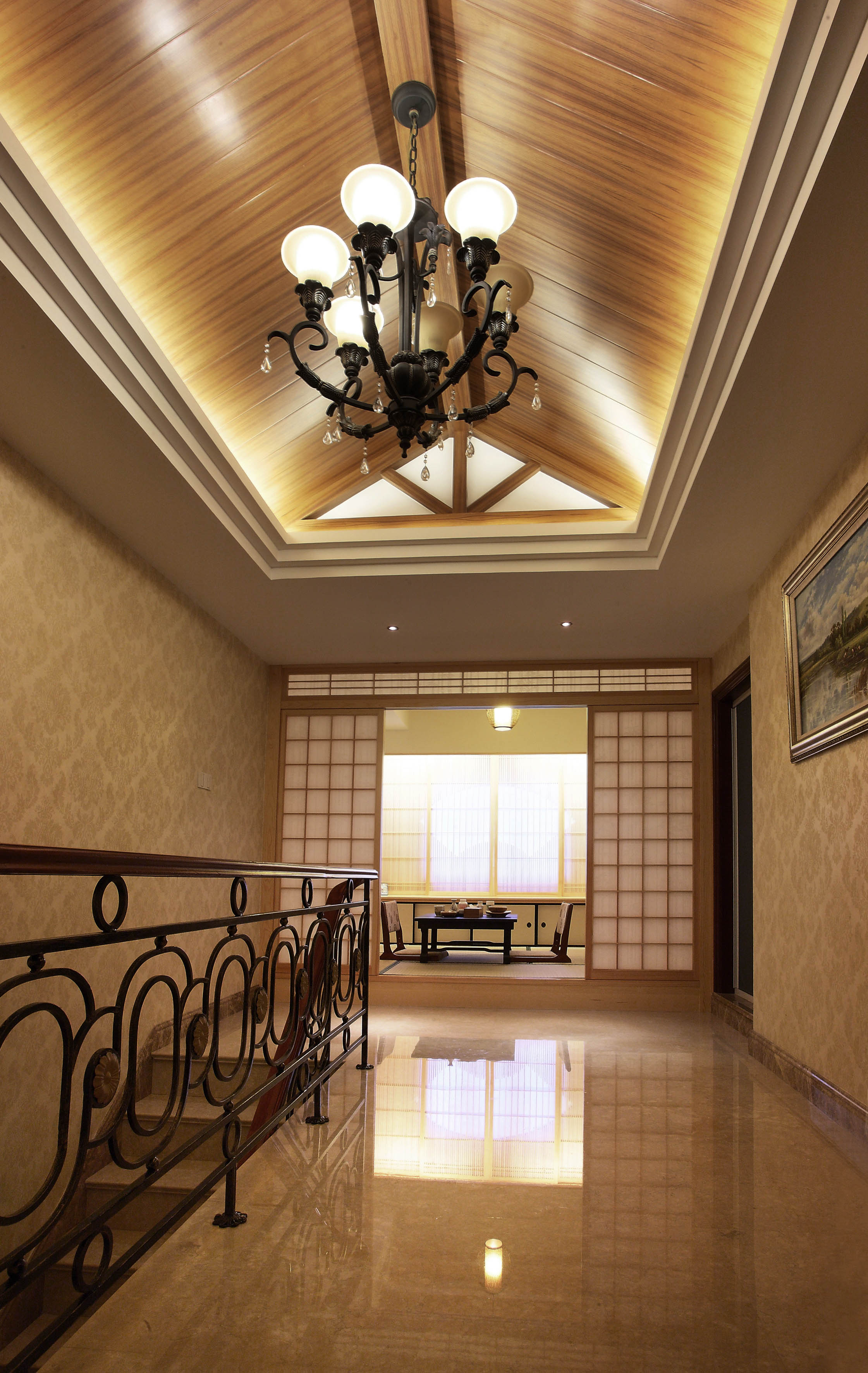 欧式 别墅 收纳 小资 客厅图片来自广州生活家家居在雅居乐富春山居欧式的分享