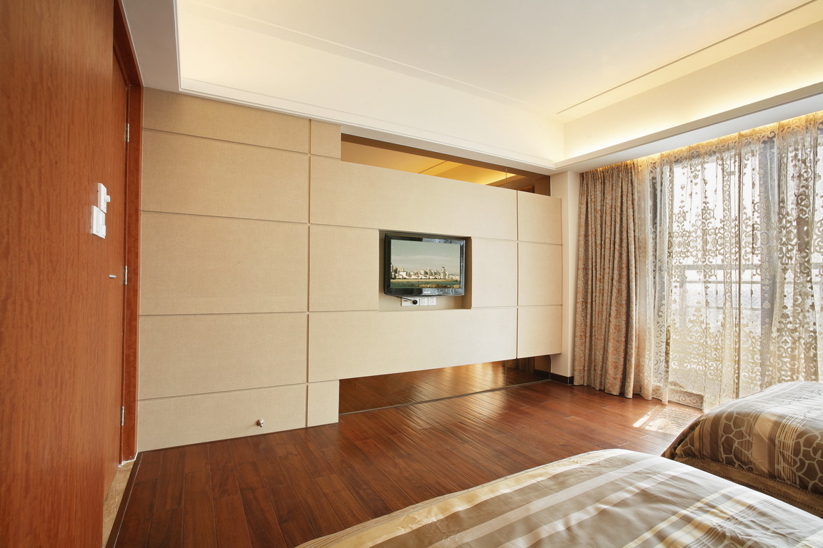 小资 收纳 三居 欧式 卧室图片来自广州生活家家居在空间设计蓝色假日的分享
