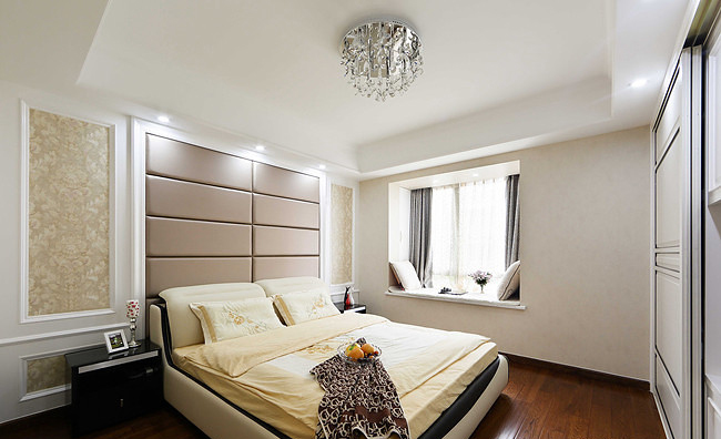 卧室图片来自家装大管家在温馨舒适128平欧式 幸福三口之家的分享